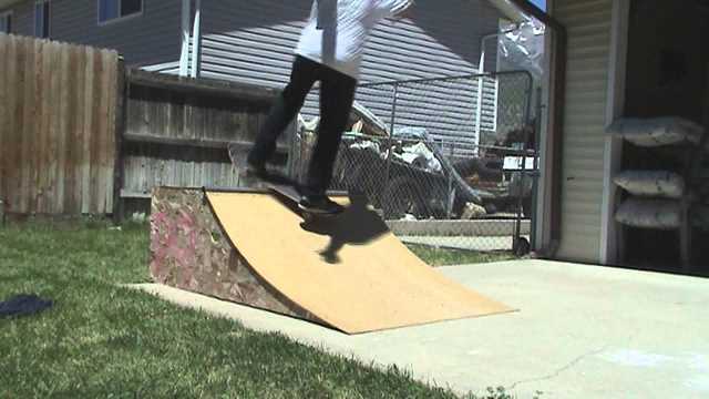 DIY Skateboarding Project: Learn How to Build a Mini Quarter Pipe Today-4