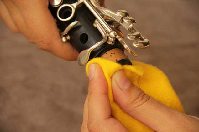Maintaining Melody: How to Clean and Care for Your Bass Clarinet-3